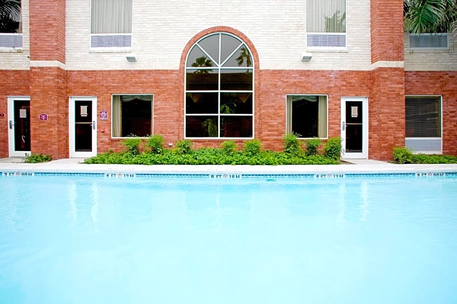 Holiday Inn Express Hotel and Suites Weslaco By IHG