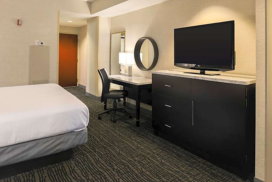 Crowne Plaza Hotel Springfield By IHG