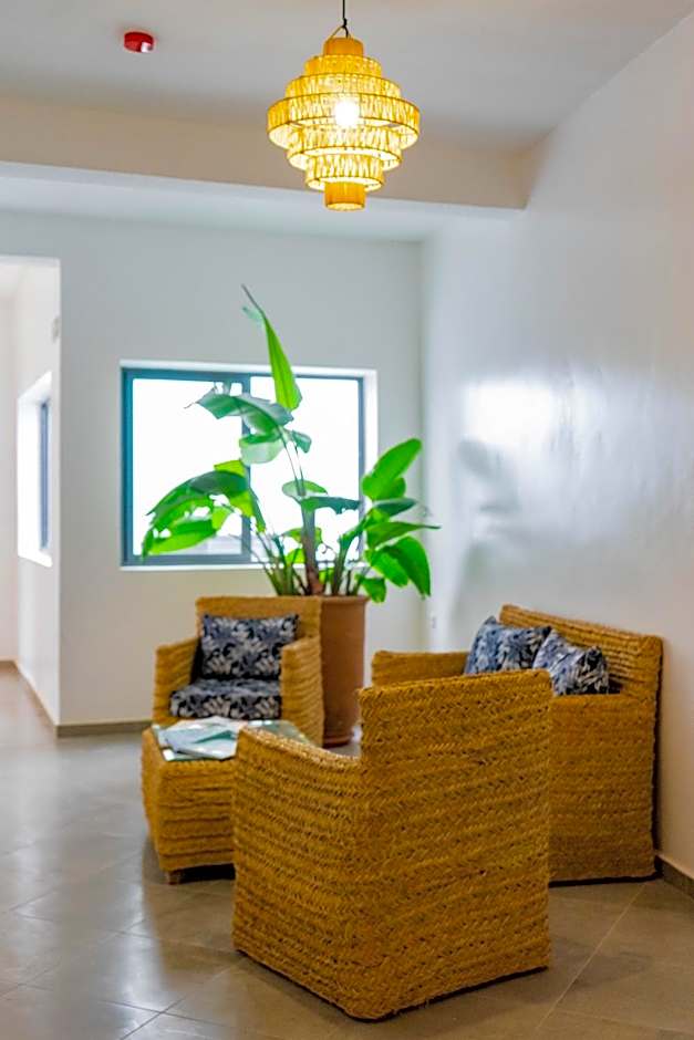 Dar Makai Surf Hotel