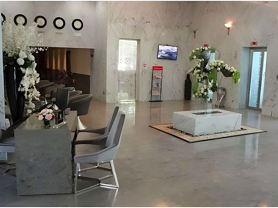 Goldfinch Hotel Mumbai