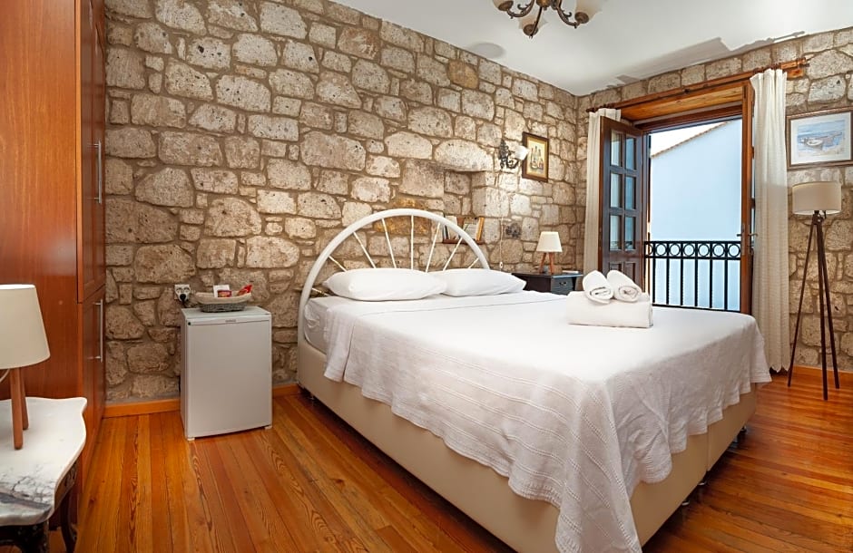 Flores Hotel Alaçatı