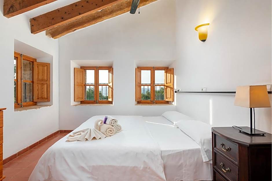 Petit Hotel Hostatgeria La Victoria