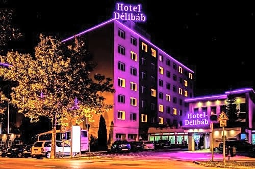 Hotel Délibáb