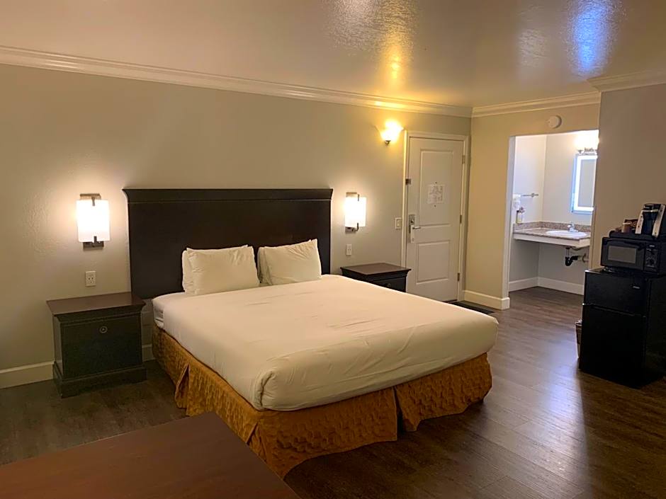 Stargazer Inn and Suites