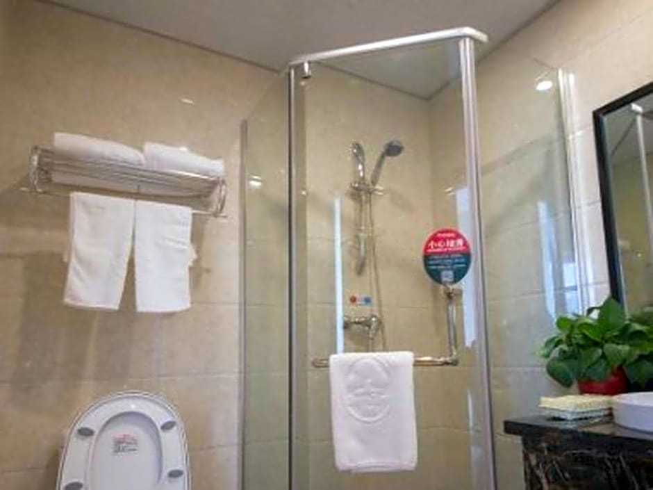 GreenTree Inn ShanDong Zaozhuang Tengzhou Xueyuan East Road Guiheyuan Business Hotel