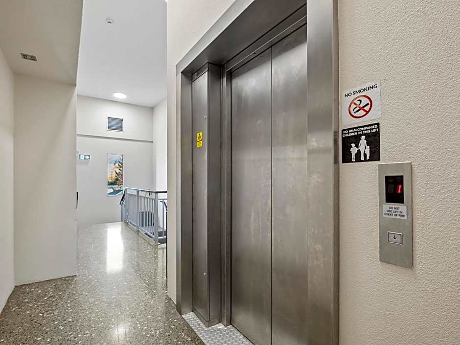 Clear Ridge Apartments