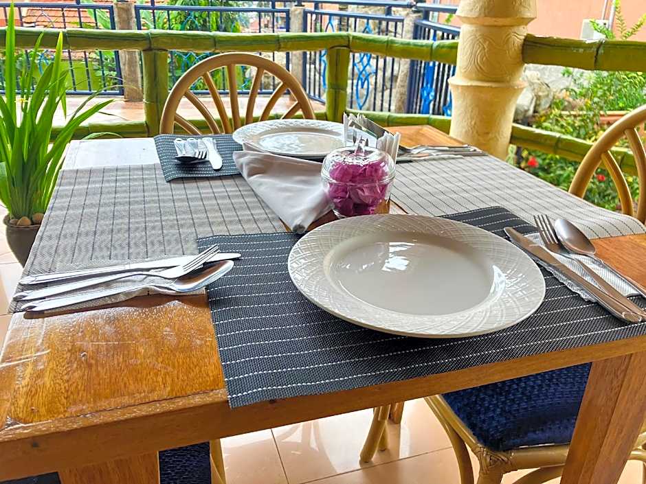 Rwizi Arch Hotel