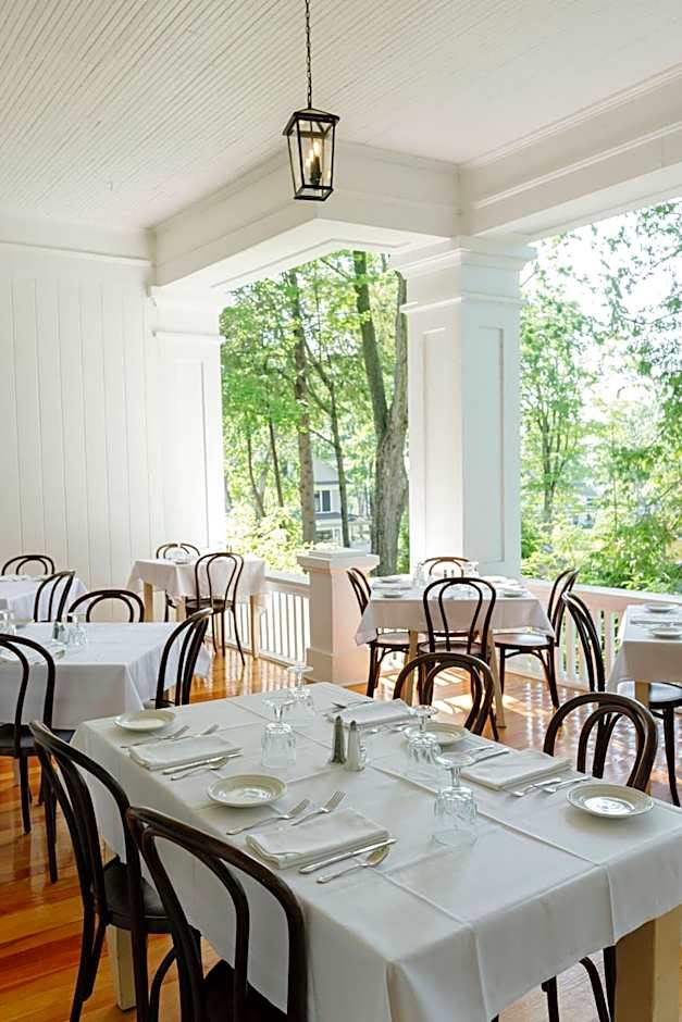 Terrace Inn and 1911 Restaurant
