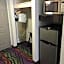 Days Inn & Suites by Wyndham Bonita Springs North Naples