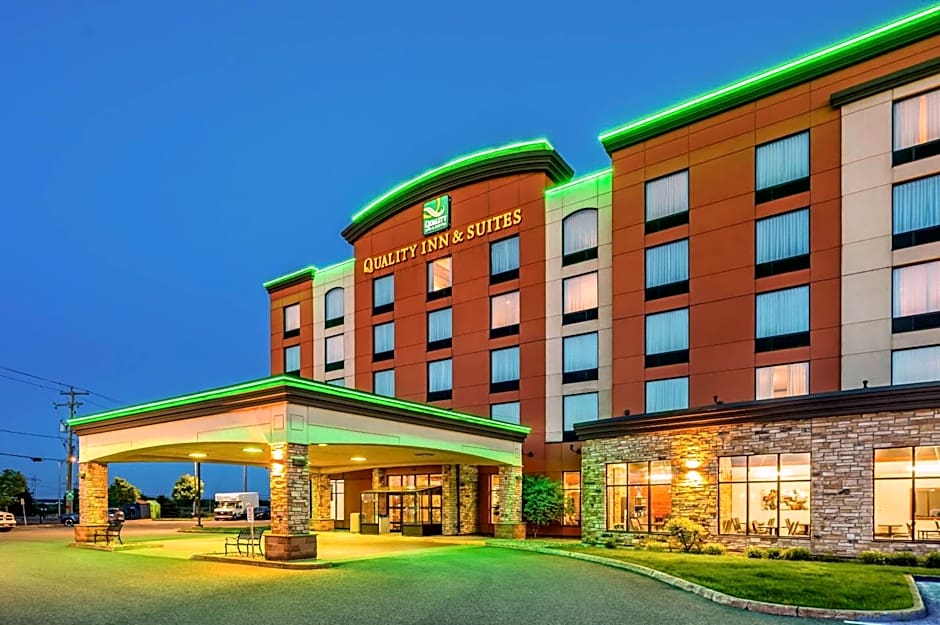 Quality Inn & Suites