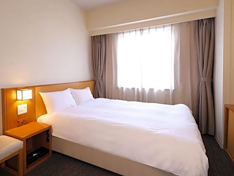 No Room-Cleaning Service - Room Selected at Check-In (2 Adults) - Non-Smoking