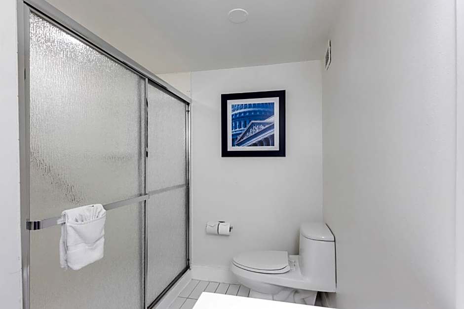 Metro Points Hotel Washington North