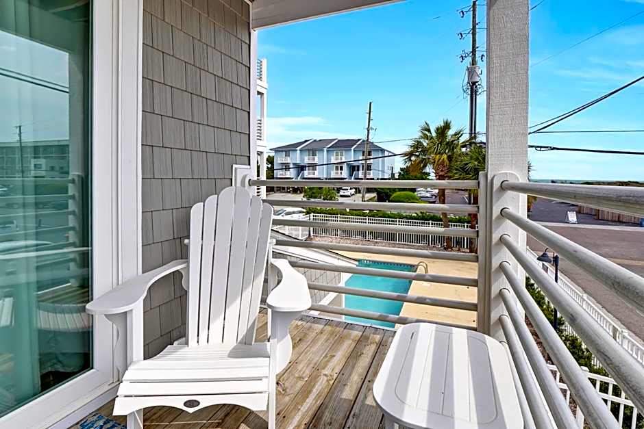 Sandpeddler Inn and Suites