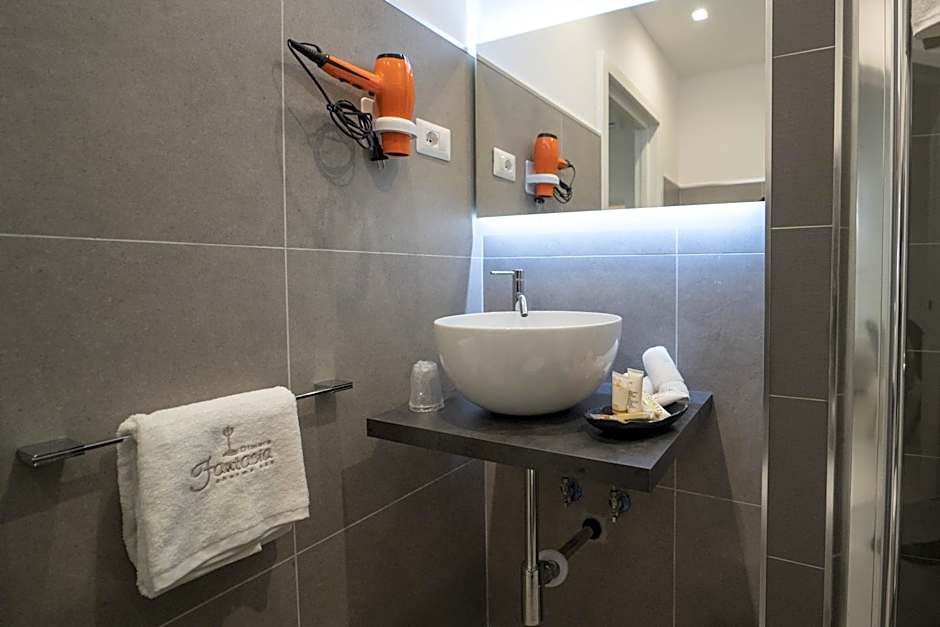 Dimora Fantasia Charme B&B