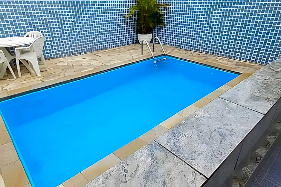 Casa com piscina pertinho do SESC Bertioga