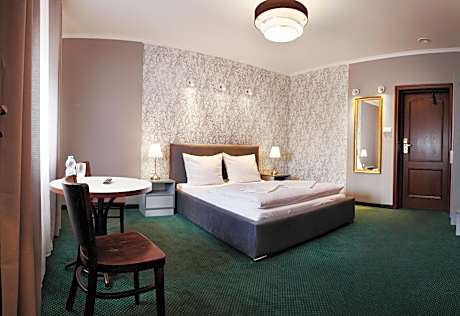 Deluxe Double Room with Bath