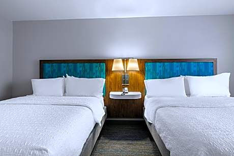 Room with Two Queen Beds - Non-Smoking