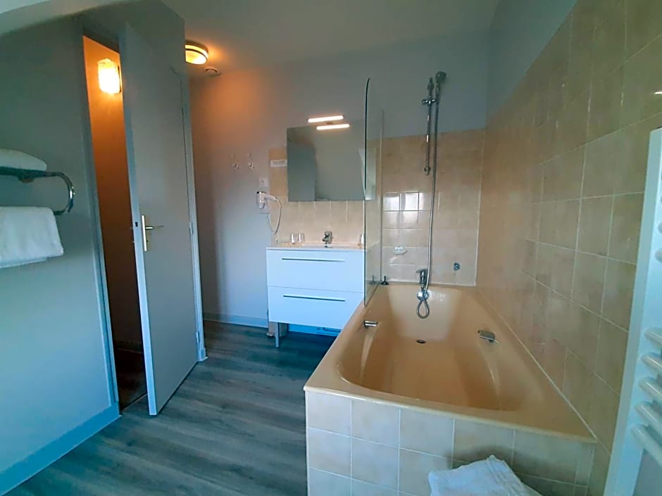 Logis Hostellerie Saint Paul