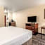 Cobblestone Hotel & Suites - Newport