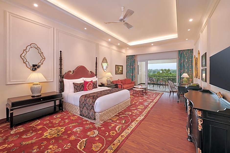 Photo 1 of 5 of Suite