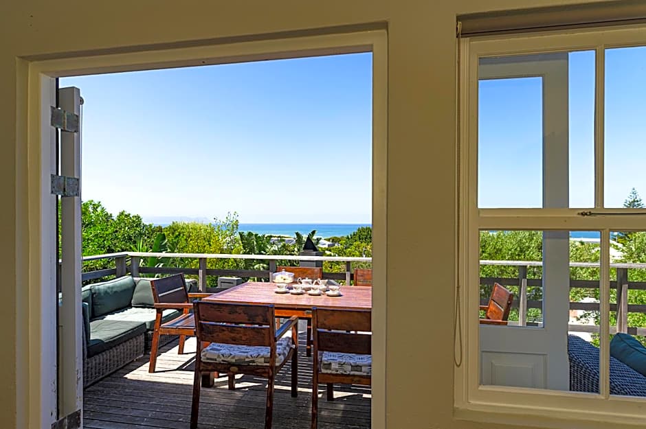 Villa Blu Guesthouse