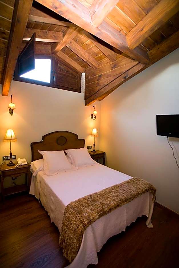 Posada Los Condestables Hotel & Spa