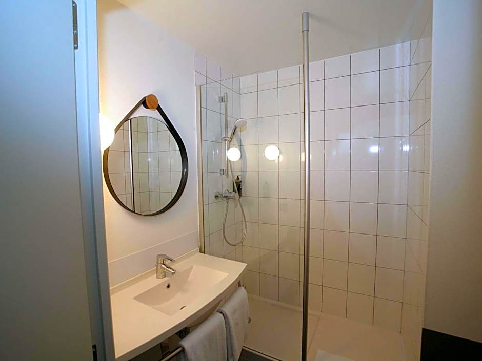 ibis Saint-Lô la Chevalerie