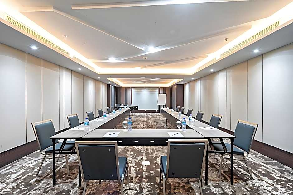 Hotel Platinum Tunjungan Surabaya