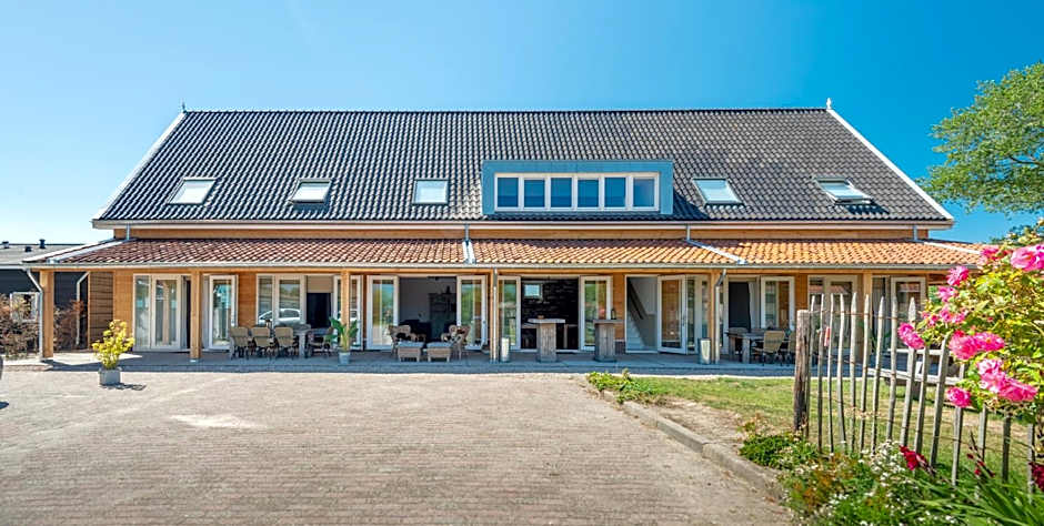 Ride by the Sea Guesthouse