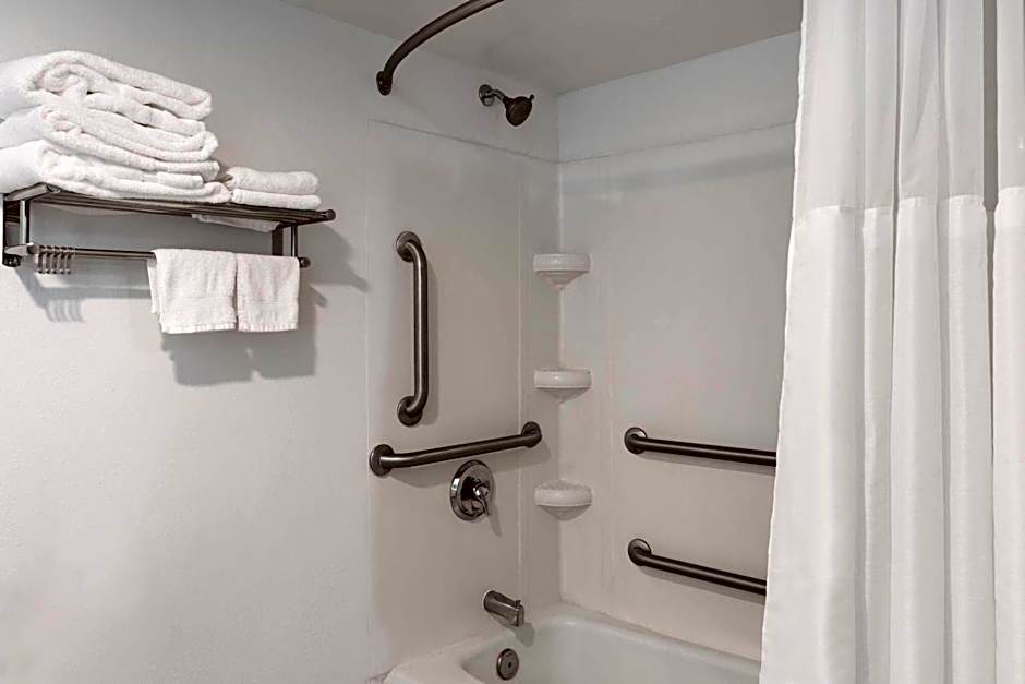 Days Hotel by Wyndham Williamsburg I-64