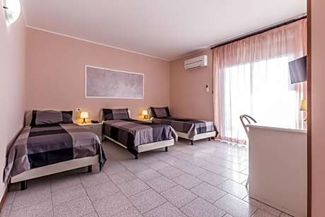 Triple Room with Balcony