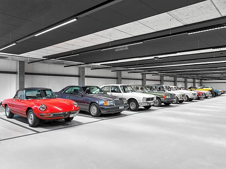 Autohalle Hotel
