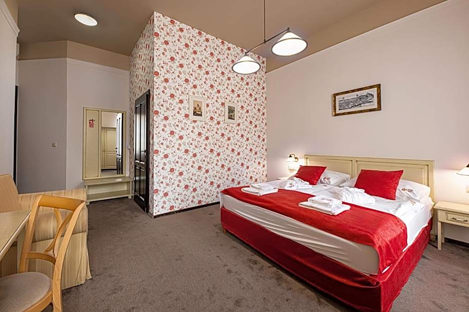 Bazilika alatt Panzió