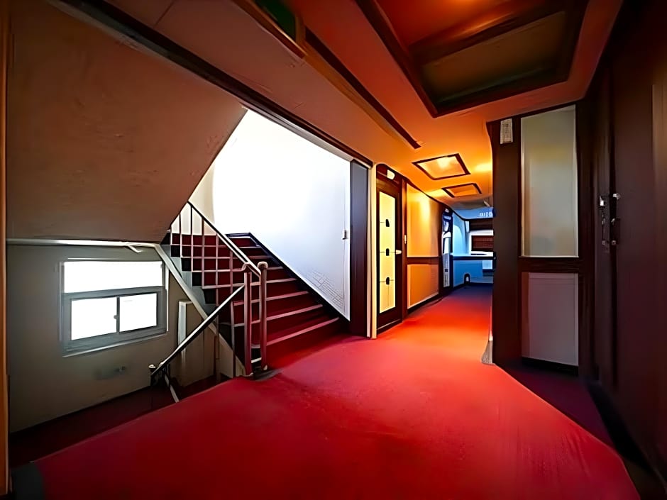 Chuncheon World Hotel