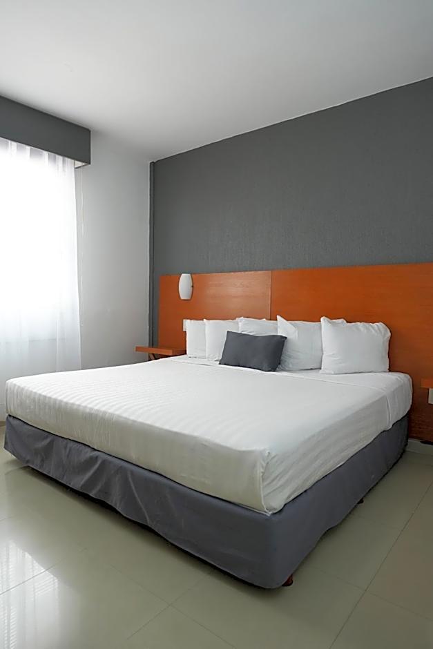 Days Inn by Wyndham Minatitlan