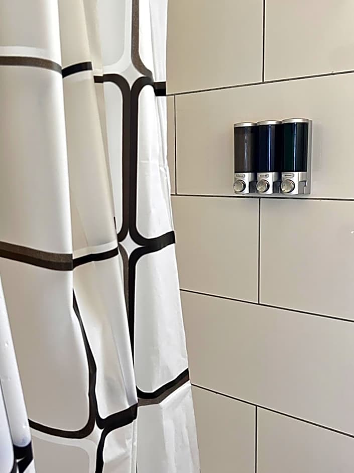 Base Backpackers Hotel Magnetic Island