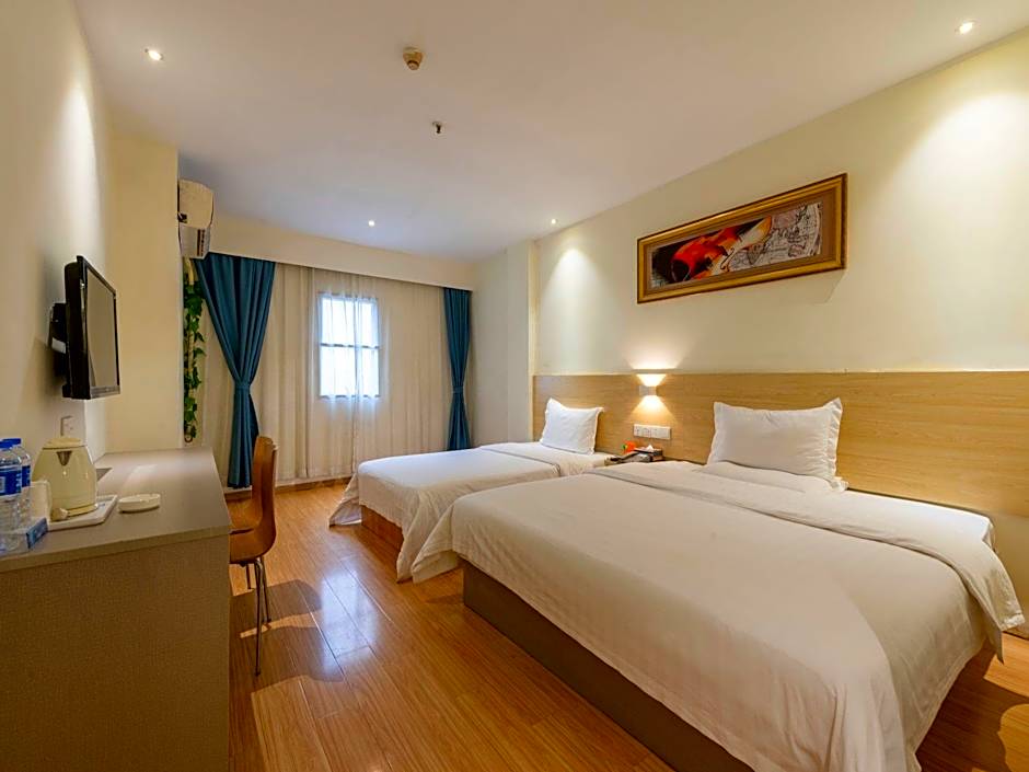 7 Days Inn Foshan Temple Baihua Squrare Branch