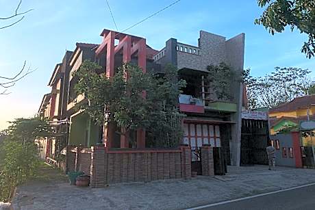 Capital O 91690 Moza Guest House