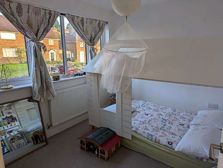 Quaint 3 Bedrooms Ditchling Beacon near beach bus