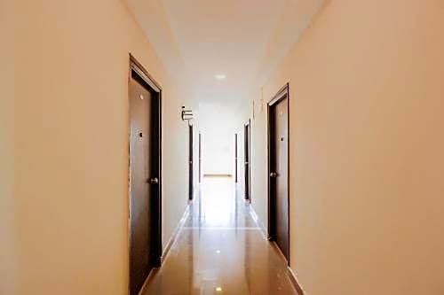 OYO 13163 Jaswitha Homes