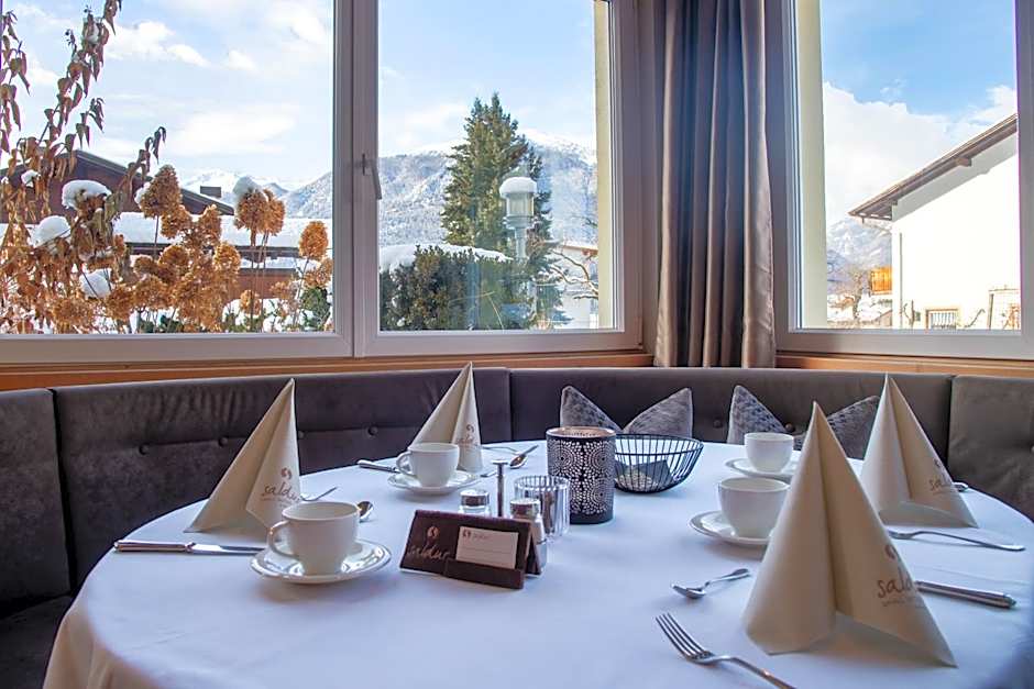 Saldur Small Active Hotel