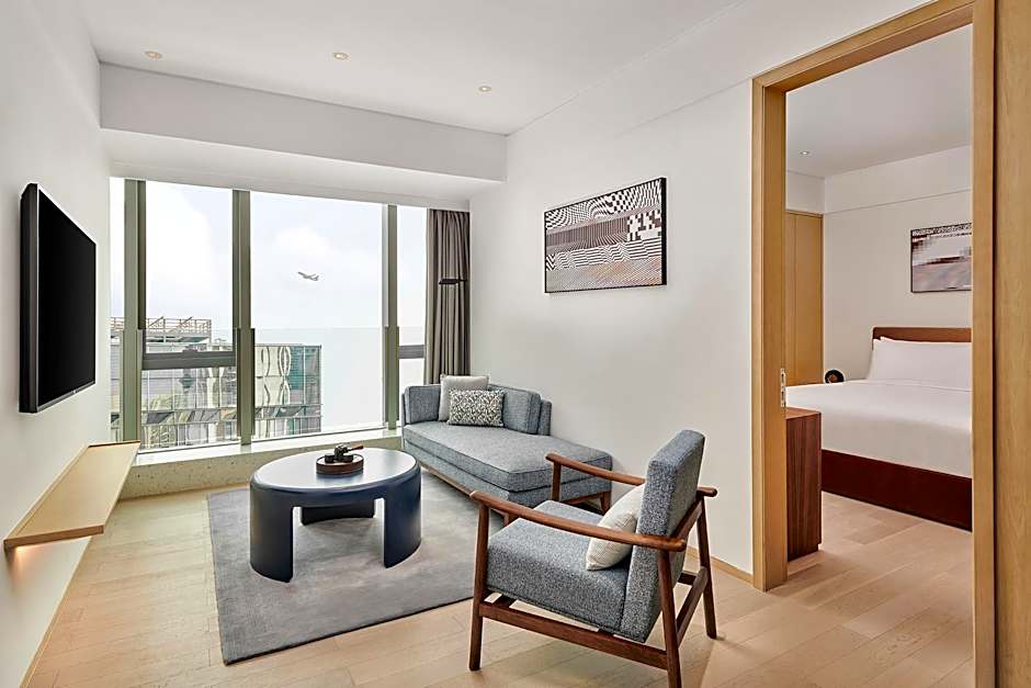 DoubleTree by Hilton Shenzhen Airport Residences