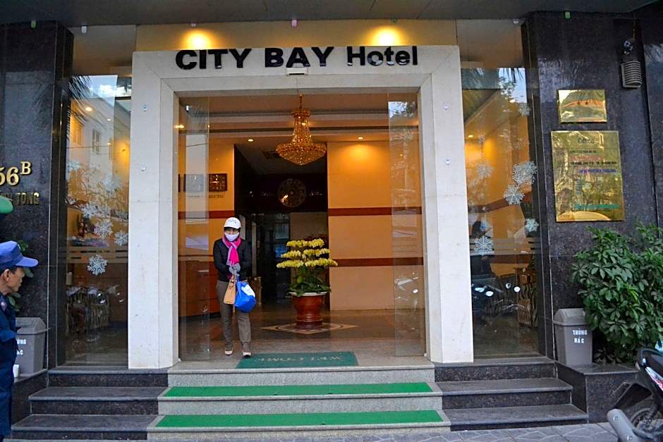 City Bay Hotel