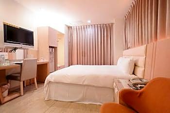i-Deal Hotel