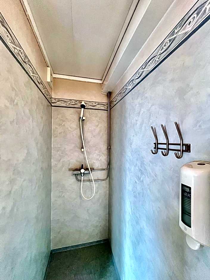 Sandmoen Bed & Breakfast, Free Parking