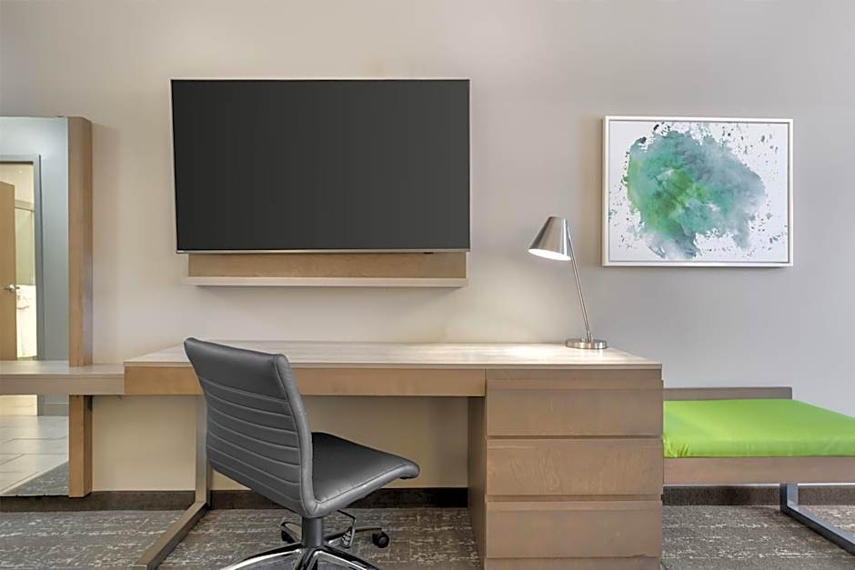 Best Western Plus Dartmouth Hotel & Suites