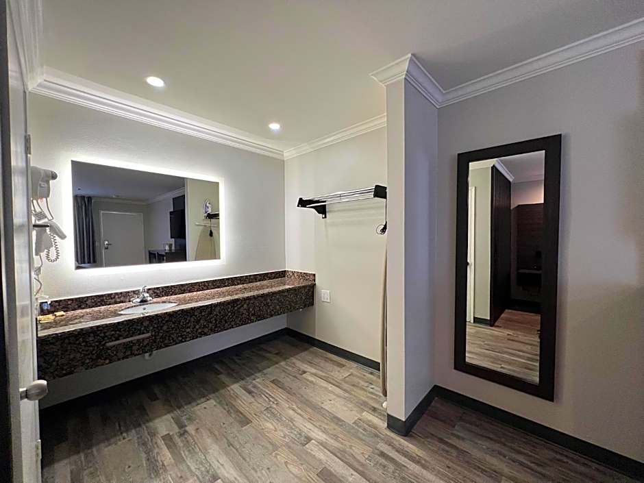 Cloud 9 Inn LAX