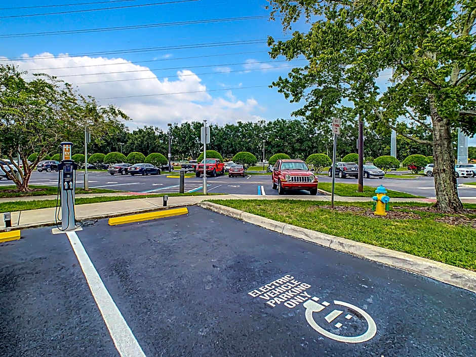 Pet friendly in Orlando area near Disney and ESPN Center