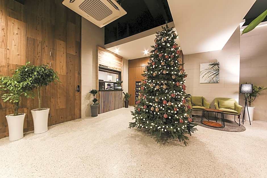 BLANC Business Hotel