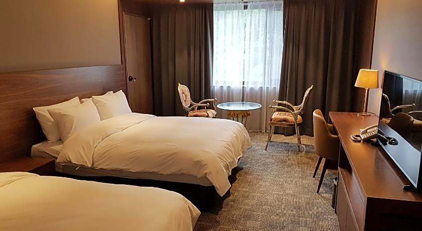 Mudeung Park Hotel